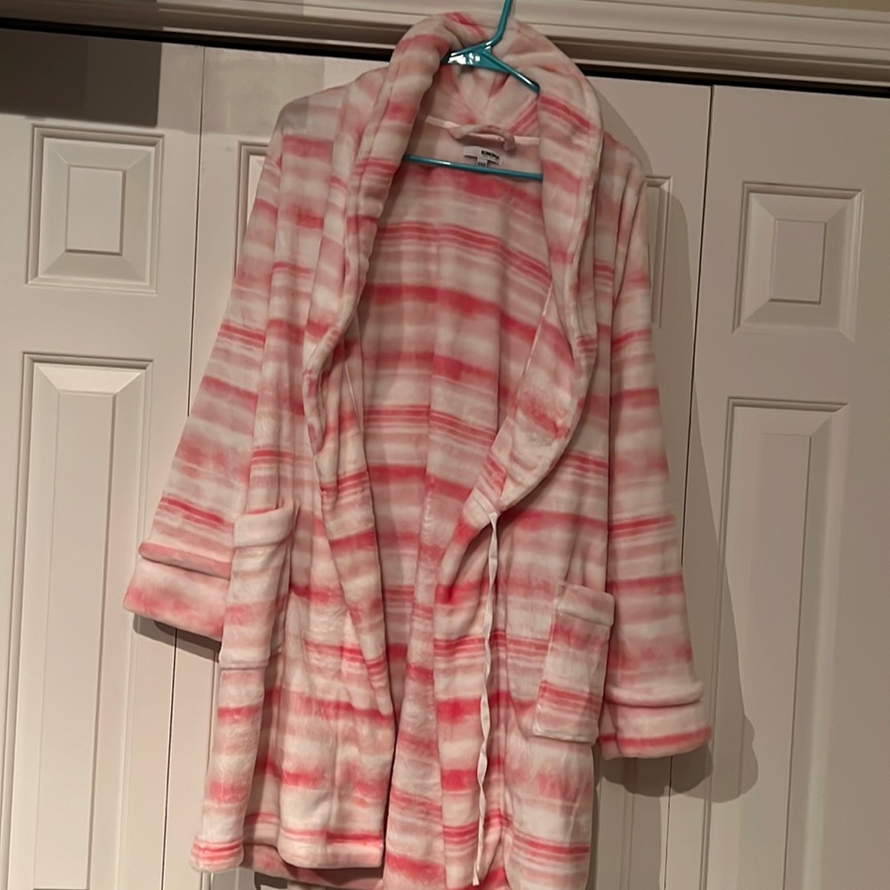 Pink/white fleece Sonoma Robe